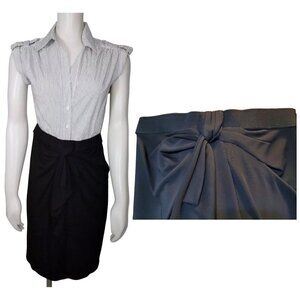 BCBGMaxazria sheath dress Size 4 Fitted stretch skirt Ruched Waist Pinstripe Top